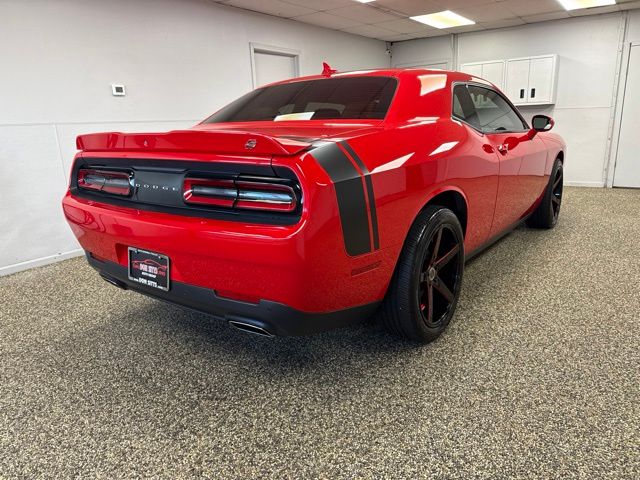 Photo 4 of 2019 Dodge Challenger SXT