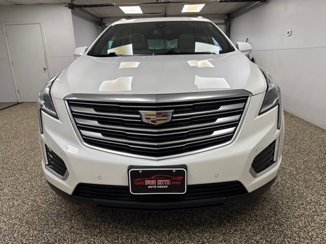 2017 Cadillac XT5 Premium Luxury - Image 2