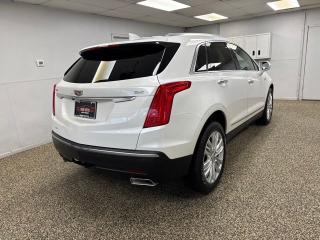 2017 Cadillac XT5 Premium Luxury - Image 4