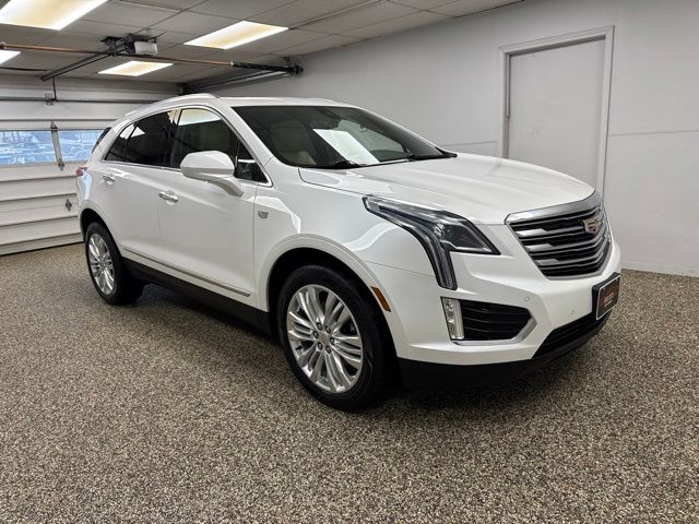 2017 Cadillac XT5 Premium Luxury - Image 3