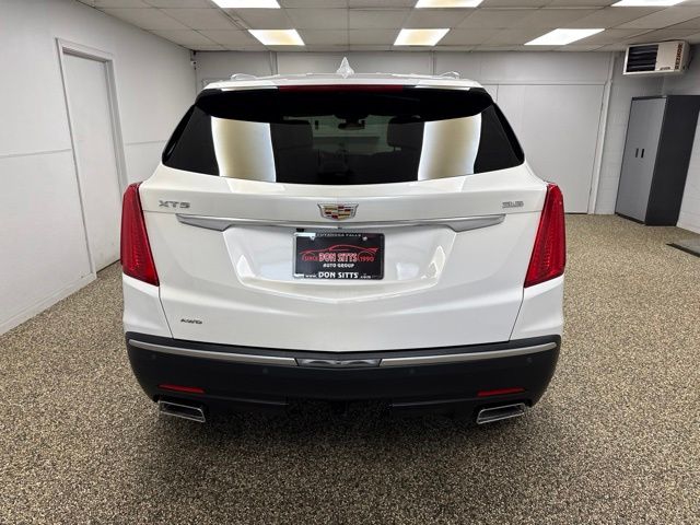 2017 Cadillac XT5 Premium Luxury - Image 5