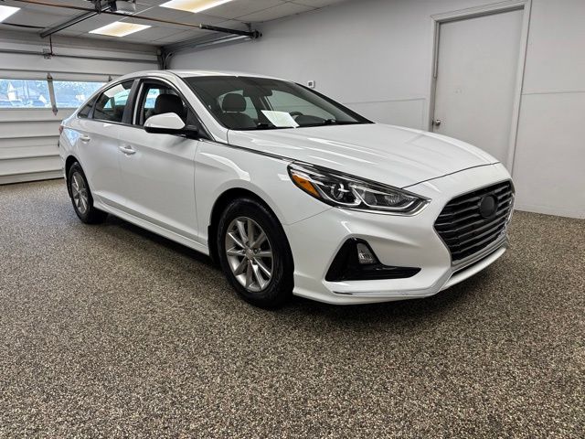 2018 Hyundai SONATA SE - Image 3