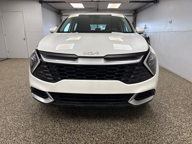 Photo 2 of 2023 Kia Sportage LX