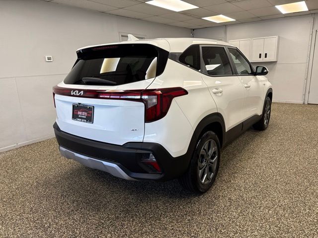 Photo 4 of 2025 Kia Seltos LX