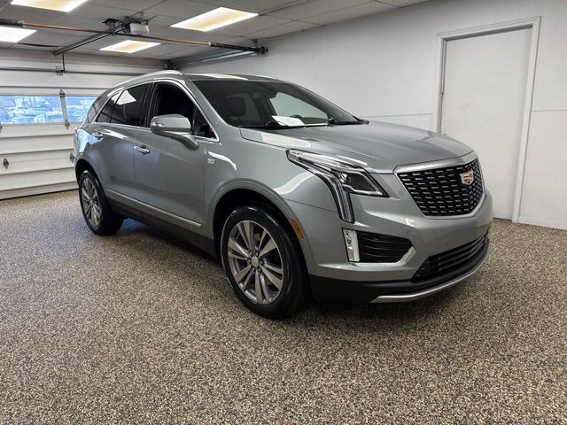 Photo 3 of 2024 Cadillac XT5 Premium Luxury