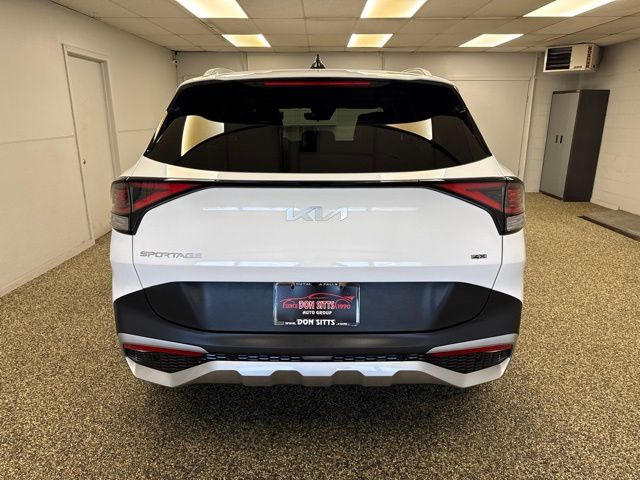 2024 Kia Sportage EX - Image 5