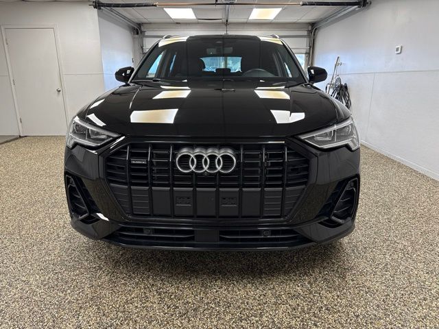 2024 Audi Q3 quattro S line Prem Plus 45 TFSI - Image 2