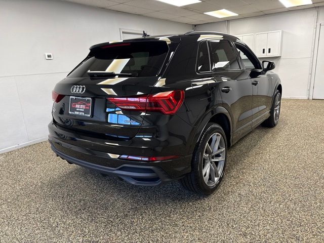 2024 Audi Q3 quattro S line Prem Plus 45 TFSI - Image 4