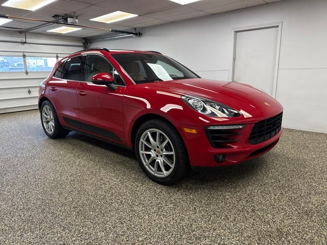 Photo 3 of 2018 Porsche Macan Base