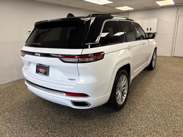 Photo 4 of 2024 Jeep Grand Cherokee Summit