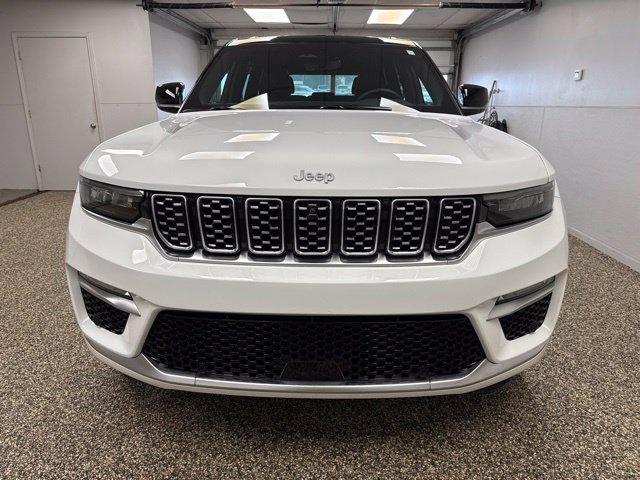 Photo 2 of 2024 Jeep Grand Cherokee Summit