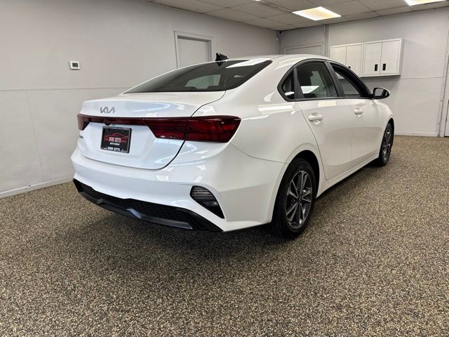 Photo 4 of 2023 Kia Forte LXS