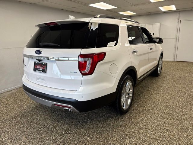 2017 Ford Explorer Limited - Image 4