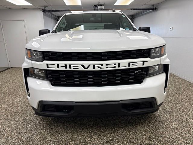 Photo 2 of 2020 Chevrolet Silverado 1500 Custom