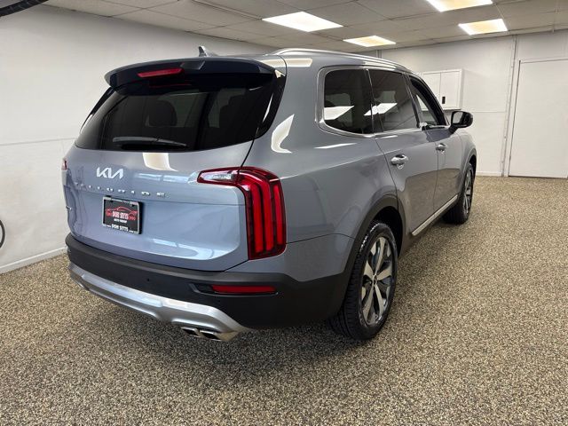 2022 Kia Telluride EX - Image 4
