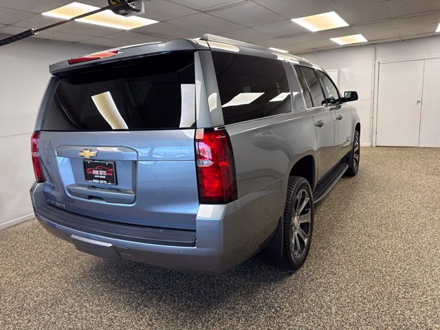 Photo 4 of 2018 Chevrolet Suburban LT