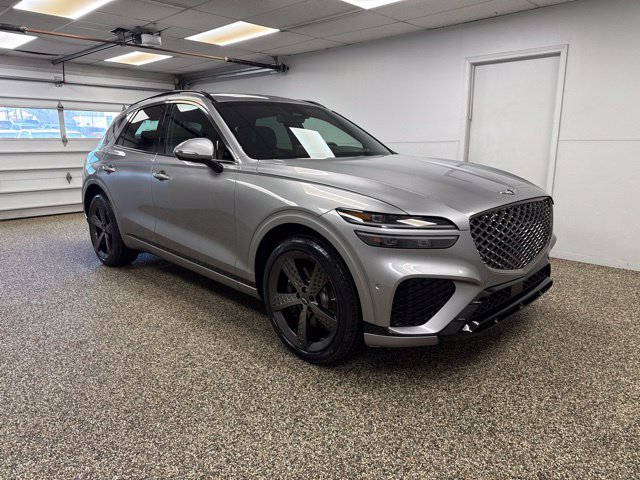 2023 Genesis GV70 2.5T Sport Prestige - Image 3