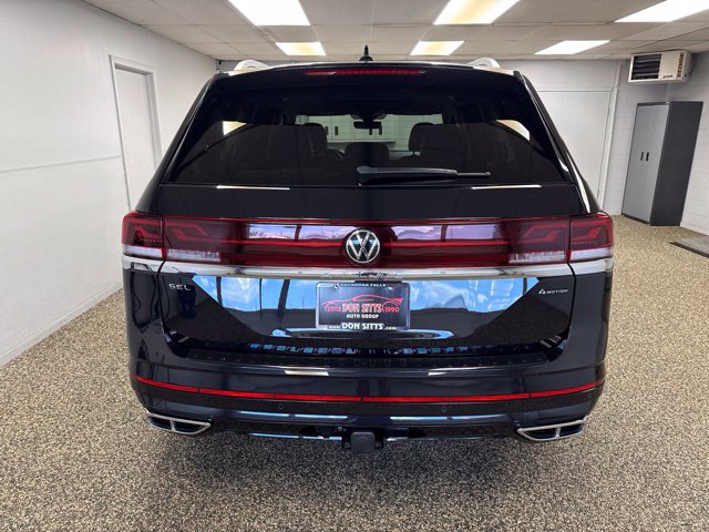 2024 Volkswagen Atlas SEL Premium R-Line 4Motion - Image 5
