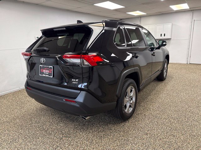 Photo 4 of 2025 Toyota RAV4 XLE