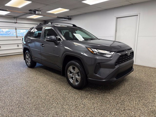 Photo 3 of 2023 Toyota RAV4 XLE