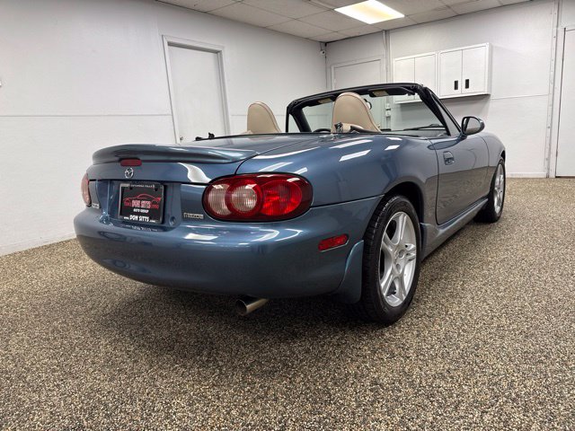 Photo 4 of 2005 Mazda MX-5 Miata LS