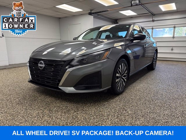 2024 Nissan Altima 2.5 SV - Main Image