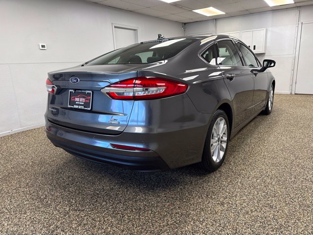 2020 Ford Fusion Hybrid SE - Image 4