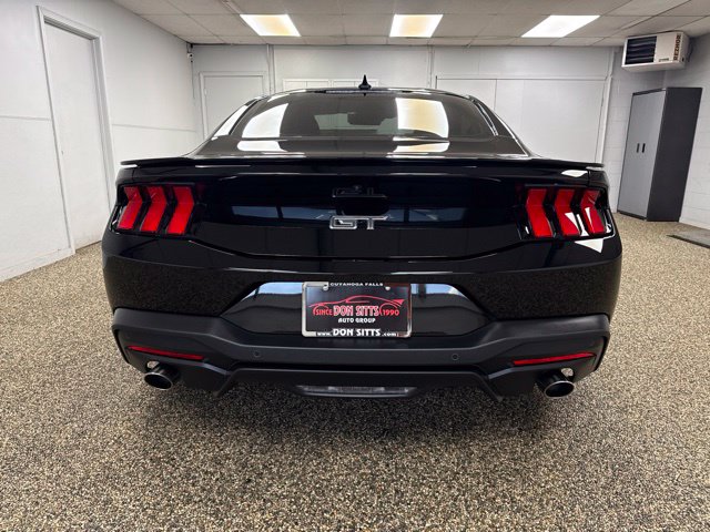 Photo 5 of 2025 Ford Mustang GT
