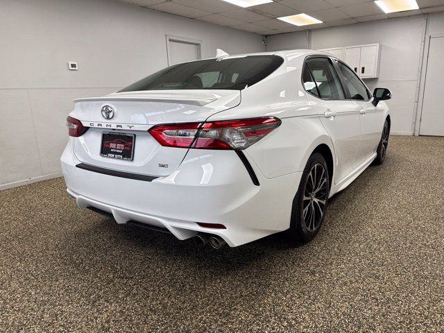 2019 Toyota Camry SE - Image 4