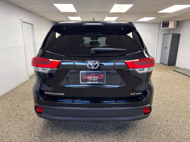 2018 Toyota Highlander LE Plus - Image 5