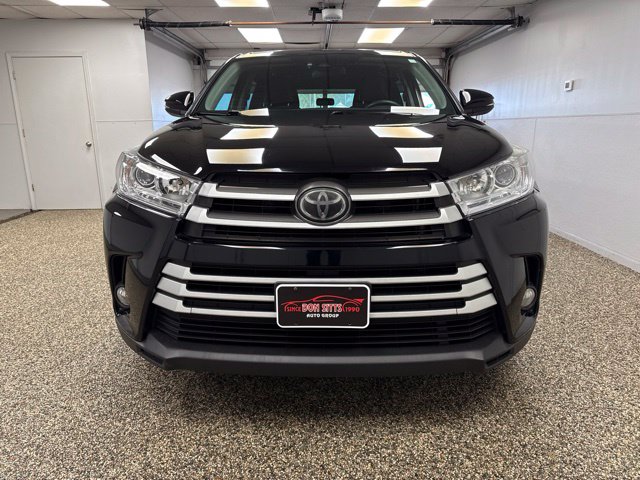 2018 Toyota Highlander LE Plus - Image 2