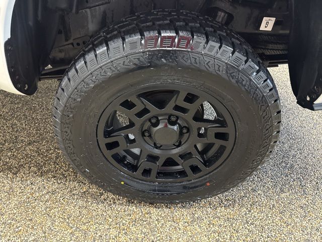 2023 Toyota Tacoma SR - Photo 22