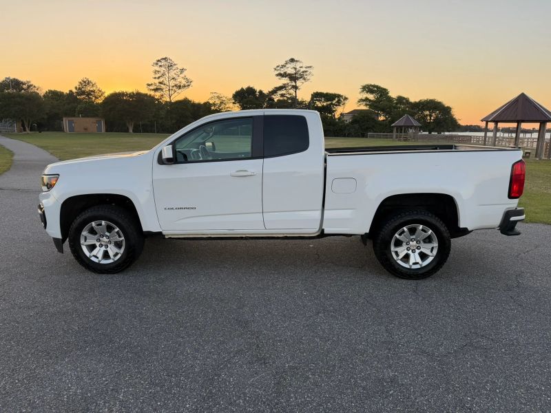 2022 Chevrolet Colorado Extended Cab LT Pickup 4D 6 ft - Image 5