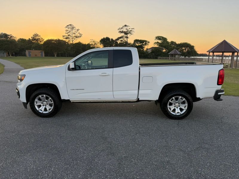 2022 Chevrolet Colorado Extended Cab LT Pickup 4D 6 ft - Image 4