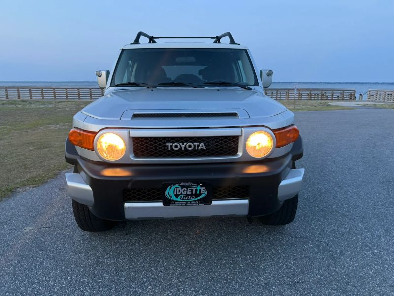 2007 Toyota FJ Cruiser Sport Utility 2D - Image 2