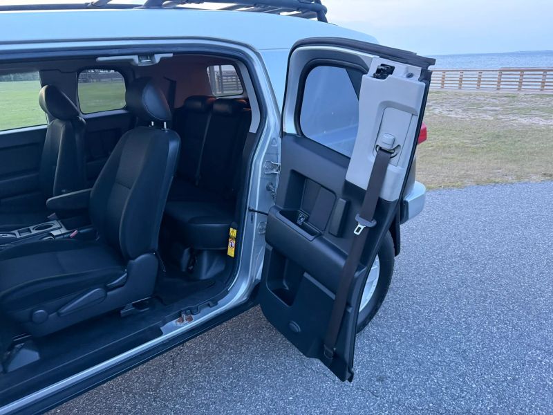 2007 Toyota FJ Cruiser Base - Photo 16