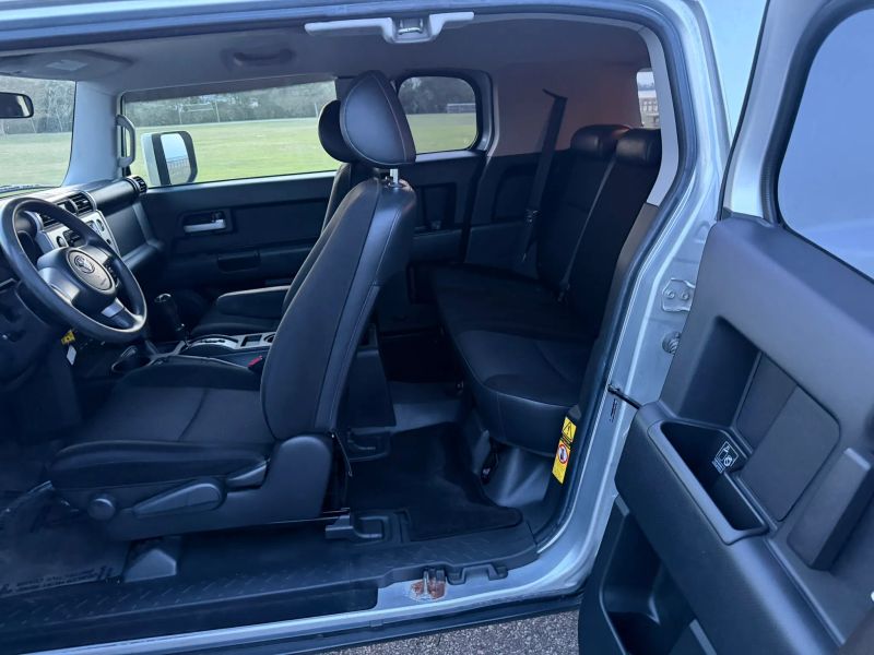 2007 Toyota FJ Cruiser Base - Photo 17
