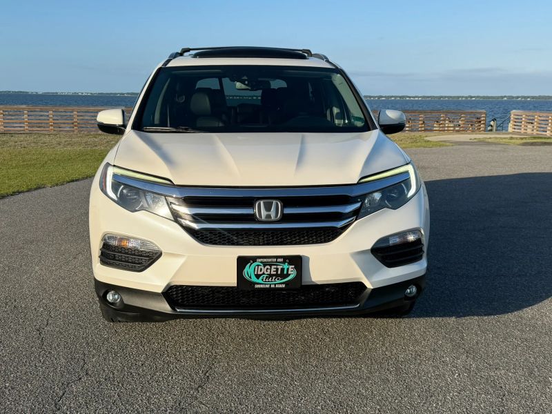 2016 Honda Pilot Elite Sport Utility 4D - Image 2