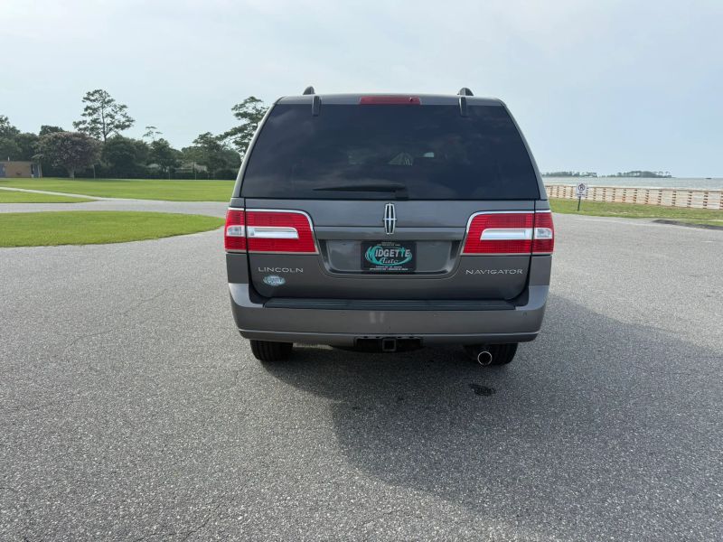 Photo 5 of 2011 Lincoln Navigator Sport Utility 4D