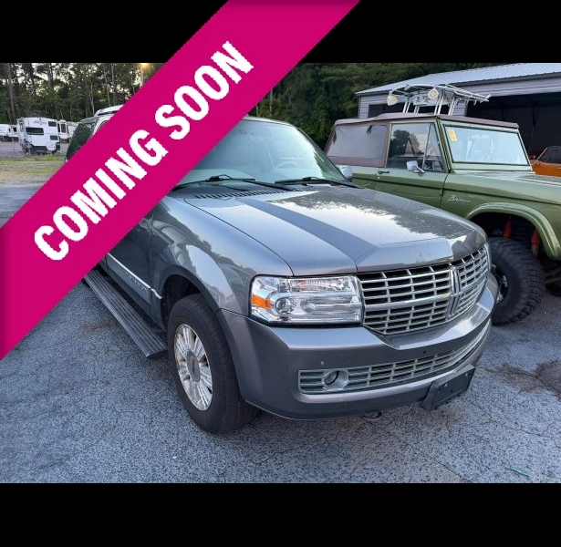 2011 Lincoln Navigator 4x4's photo