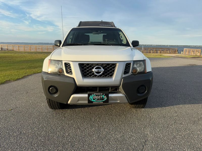 2014 Nissan Xterra S Sport Utility 4D - Image 2