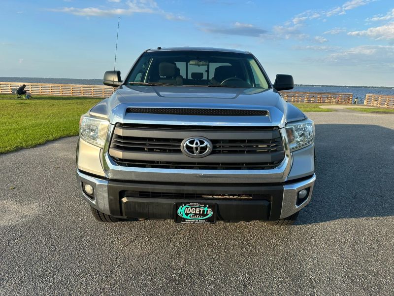 Photo 2 of 2014 Toyota Tundra Double Cab SR5 Pickup 4D 6 1/2 ft