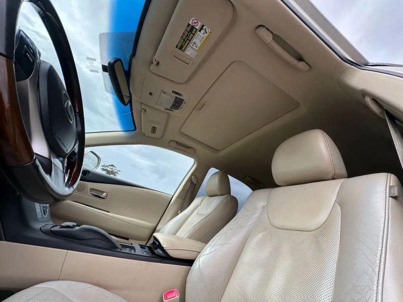 2013 Lexus RX 450h - Photo 15