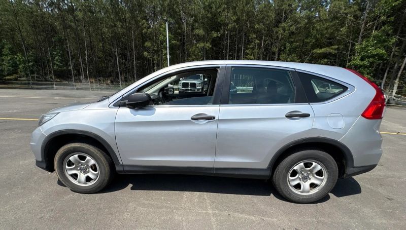 2015 Honda CR-V LX Sport Utility 4D - Image 4