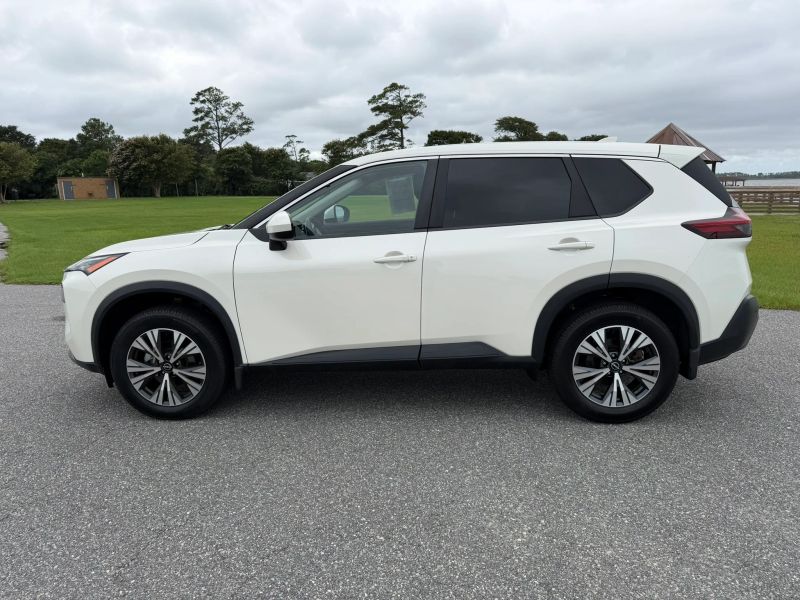 Photo 4 of 2023 Nissan Rogue SV (2023.5) Sport Utility 4D