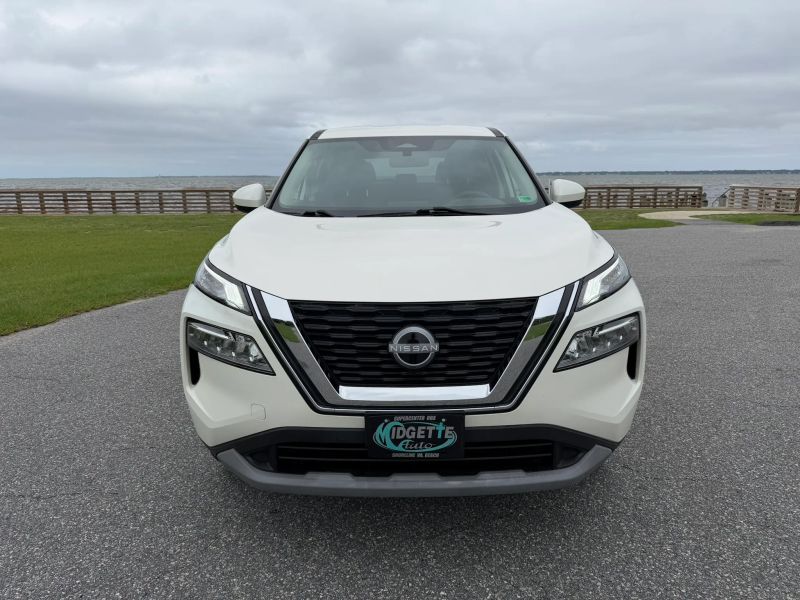 Photo 2 of 2023 Nissan Rogue SV (2023.5) Sport Utility 4D
