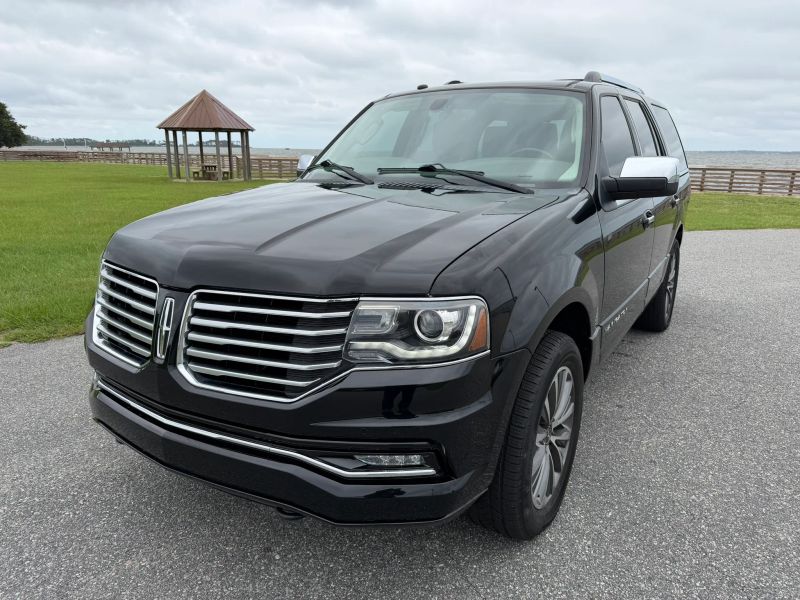 Photo 3 of 2017 Lincoln Navigator Select Sport Utility 4D