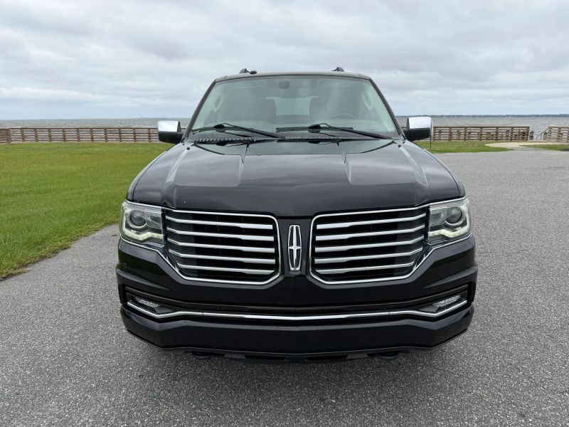 Photo 2 of 2017 Lincoln Navigator Select Sport Utility 4D