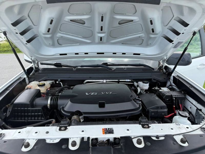 2022 Chevrolet Colorado Work Truck - Photo 24
