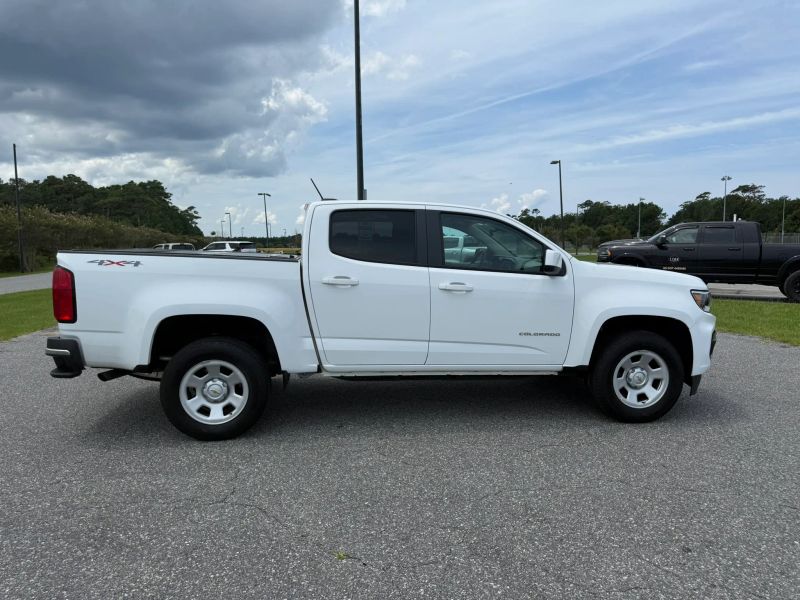 2022 Chevrolet Colorado Work Truck - Photo 11